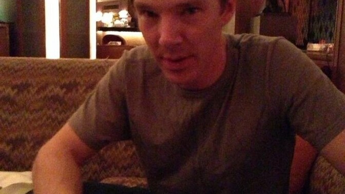 Benedict Cumberbatch çok yakışıklı degil mi?