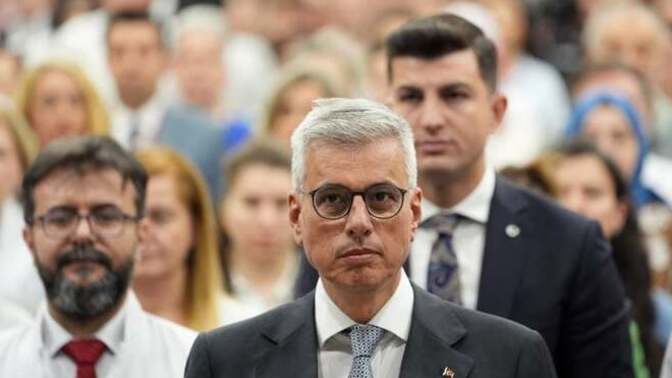 Sağlık bakanı:" Üç insanımızdan biri sigara kullanıyor" dedi. Siz sigara kullanıyor musunuz?