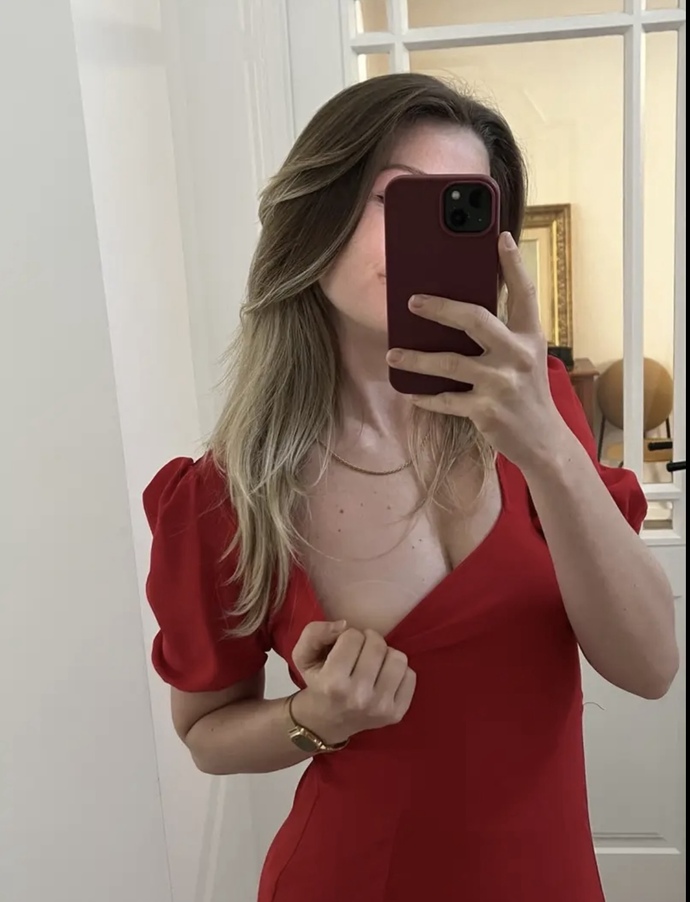 Göğüs ucu gözükmemeli mi?
