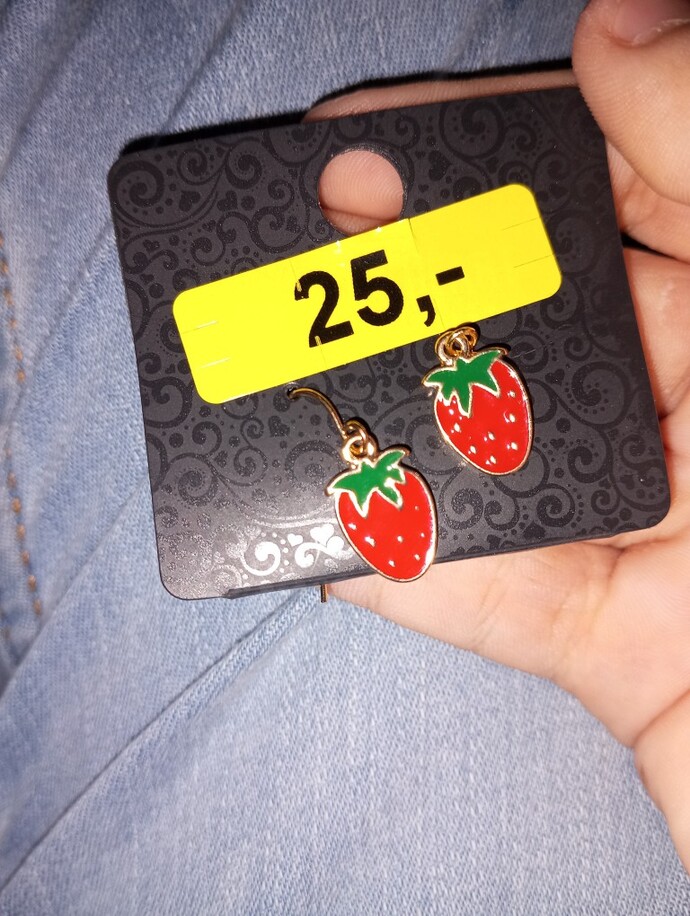 Hangi küpe daha güzel?