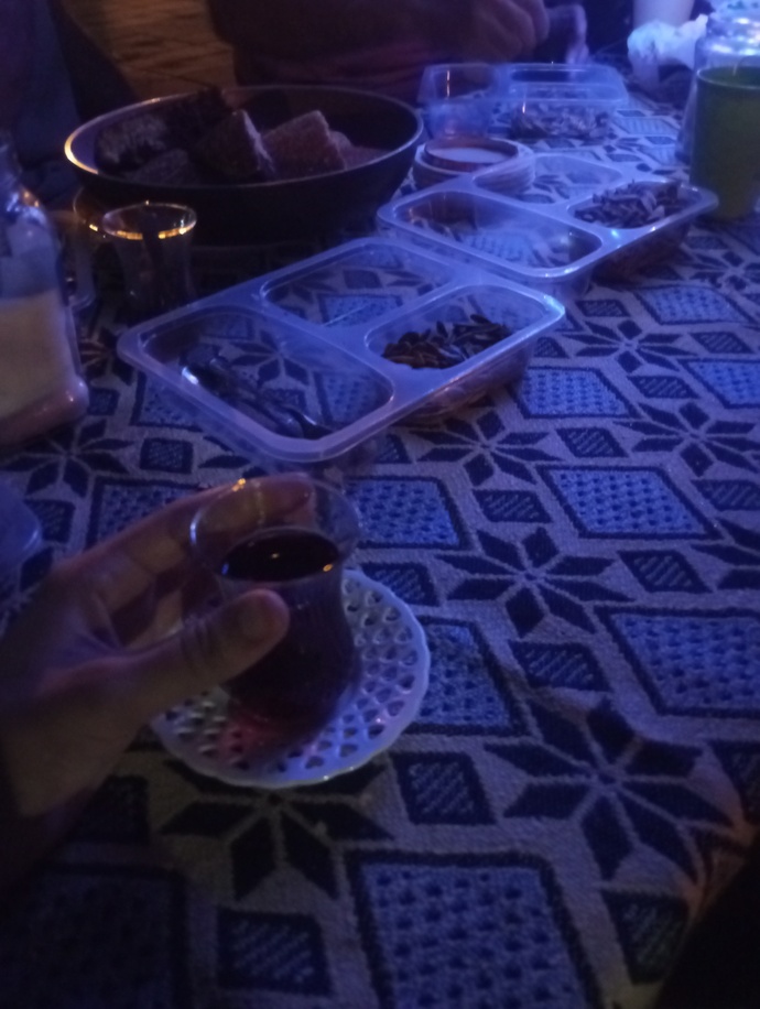 Semaver çayı mı? Demlik çay mı?