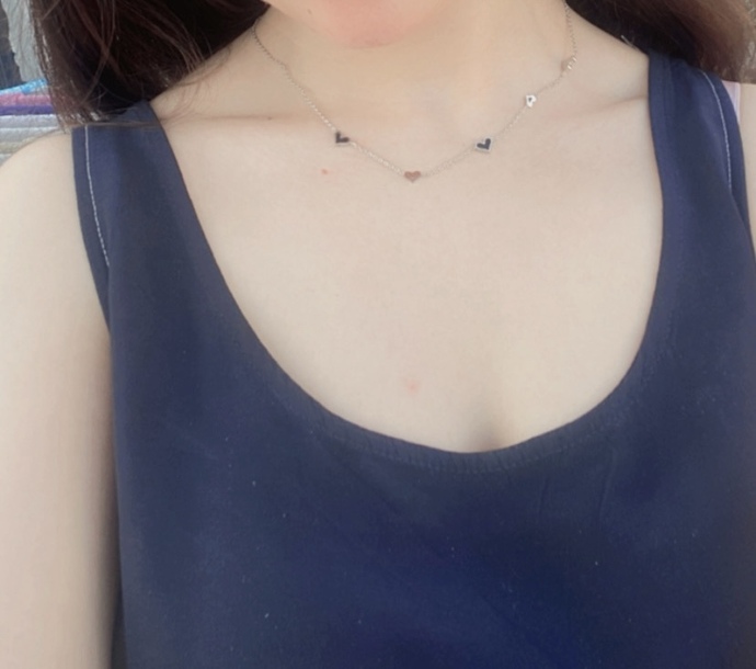 Giydiğim şey çıplaklığa girer mi?