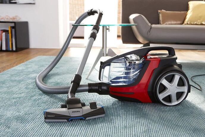 Ev temizliği yaparken önce siler misiniz yoksa elektrik süpürgesine mi çektirirsiniz?