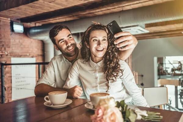 Karşı cinse bi kahve içelim mi diye teklifte bulundunuz mu?