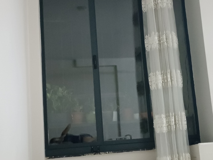 Akşam olunca evinizin perdeleri kapanır mı?