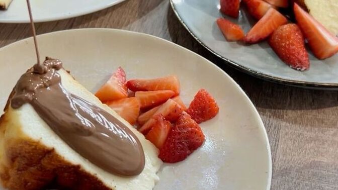 San Sebastian Cheesecake sever misiniz 🍓?