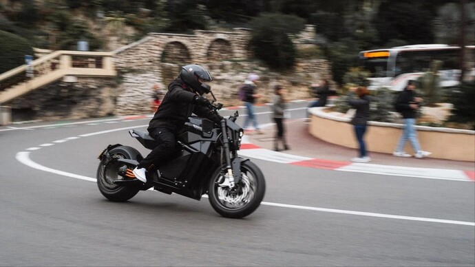 Motosiklet de maksimum kaç km hız yaptınız?