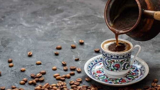 Türk kahvesi sevenler, sabahları kahve içmeden ayılabiliyor musunuz?