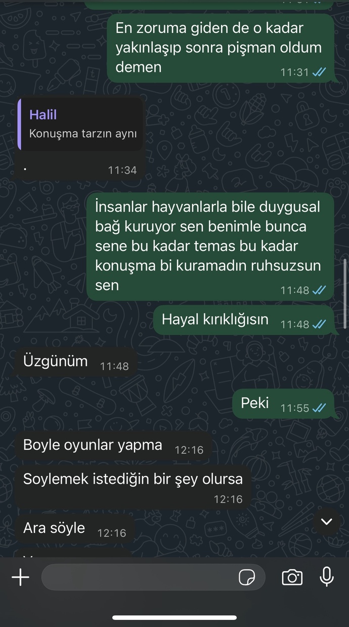 Sizce eski sevgilim vaz mi geçmiş?