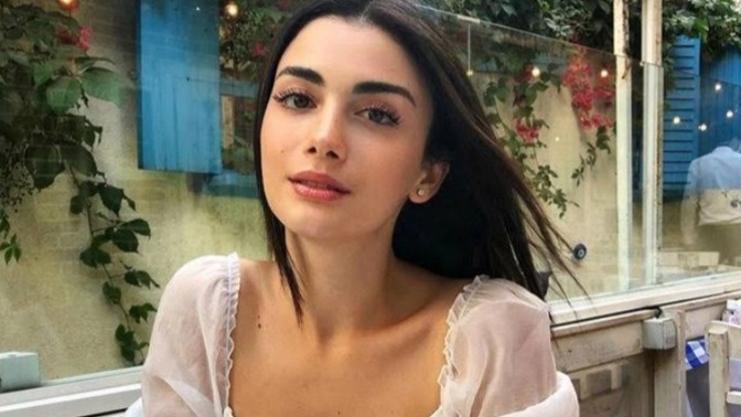 Kalın kaş aurası diye bir şey var mı?