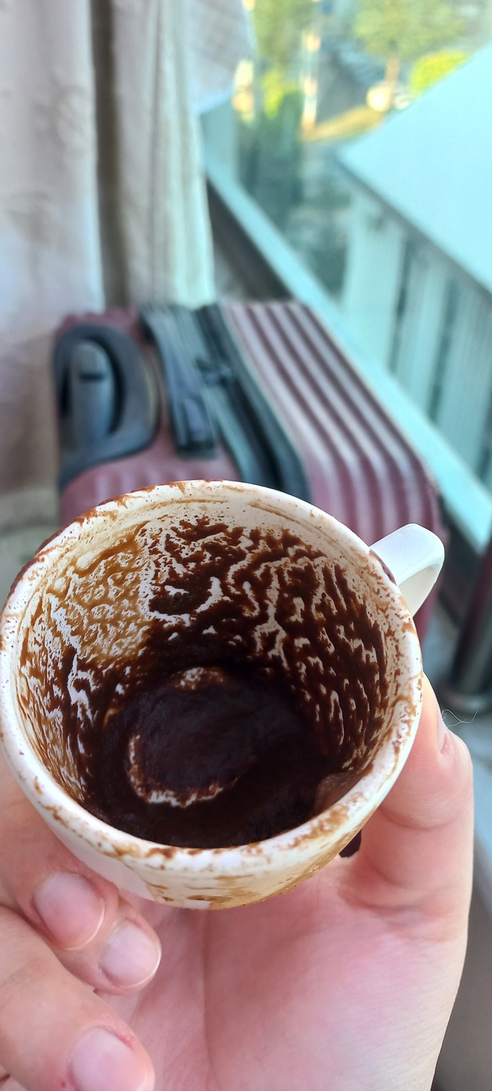 Hisleri olan kişiler falıma bakabilir mi? İyi şeyler var mı?