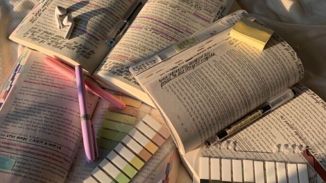 Kitap okurken sevdiğiniz alıntıların altını çizer veya post-it kullanır mısınız?