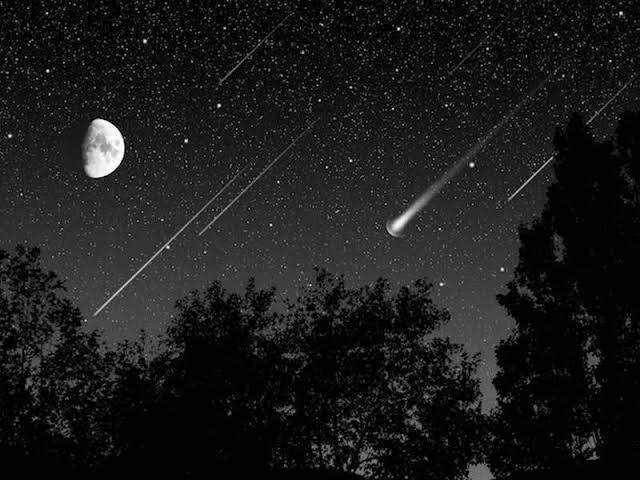 Meteor yağmurunu gören bekleyen var mı?
