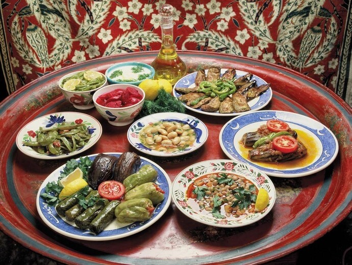 Hiç bilmediğiniz yemek kültürlerini sevdiğinizin hatırı için yer misiniz?