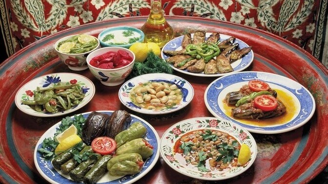 Hiç bilmediğiniz yemek kültürlerini sevdiğinizin hatırı için yer misiniz?