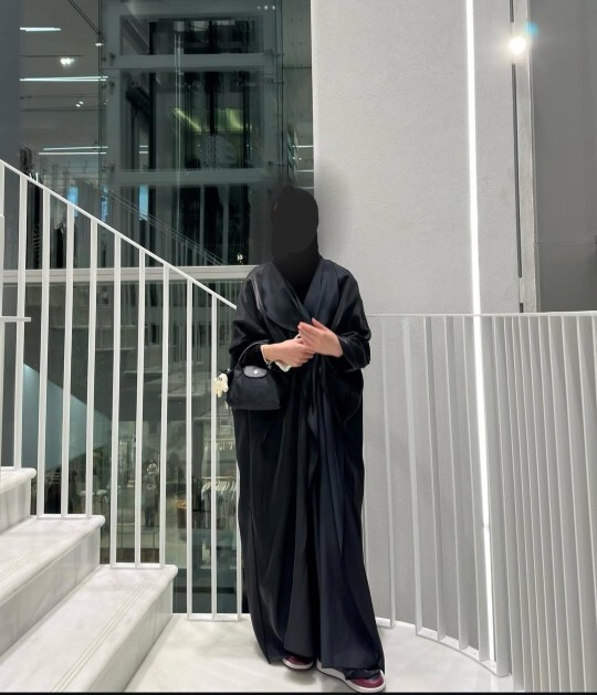 Beğendiğim erkekler bakıyor ama konuşmuyor böyle muhafazakar giyiniyorum diye mi?
