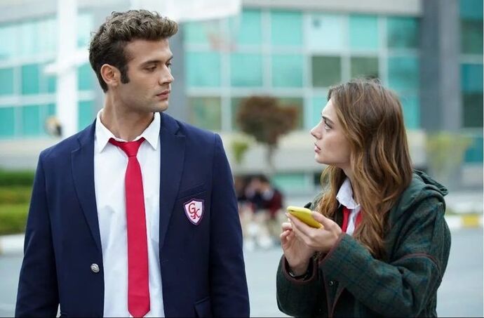 Flört gibi davranıp beni yanlış anlamışsın diyen birine tepkin ne olur?