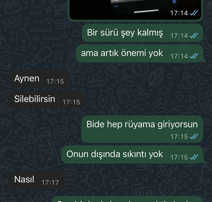 Sizce eski sevgilim beni oyalıyor mı yoksa istemiyor mu?