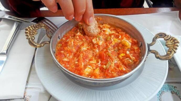 Menemen soğanlı mı olur,soğansız mı olur yoksa tartışma çıkar mı?