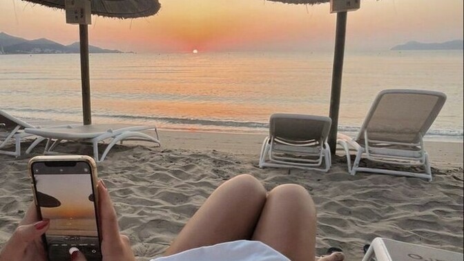 İlk mesajı mı atmak mı daha heyecan verici, ilk mesajın size atılmasını beklemek mi?