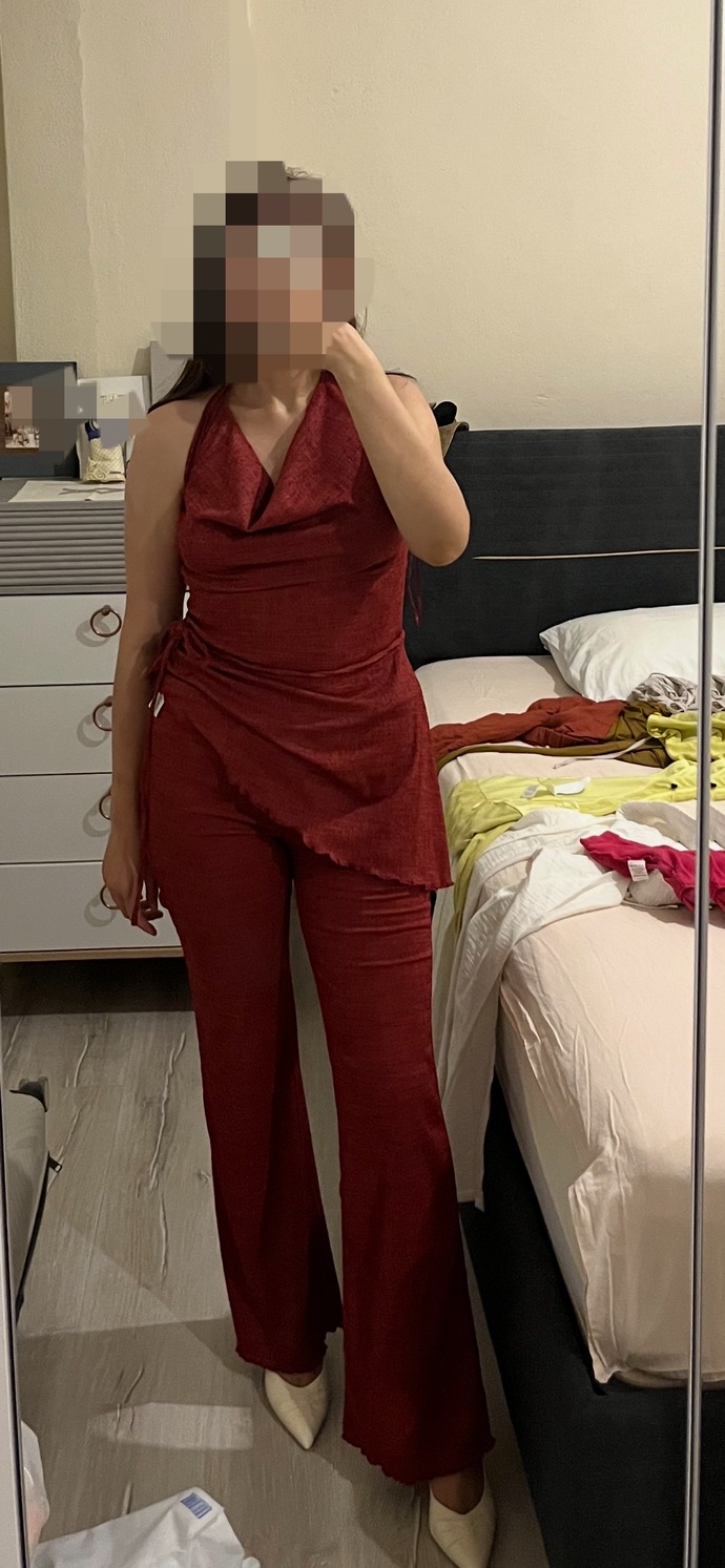 Nişan için bu elbise olur mu?