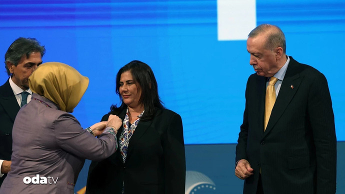 Özlem Çercioğlunun AK Partiye geçmesinden sonra linçlenmesi hakkında ne düşünüyorsunuz?