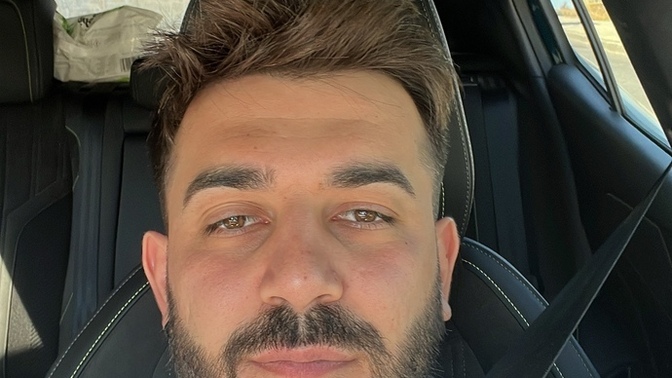 Gözlerimin sürekli böyle kısık olması problem mi?