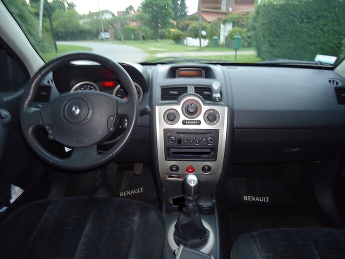 Renault Megane 2 nasıl otomobil sizce?