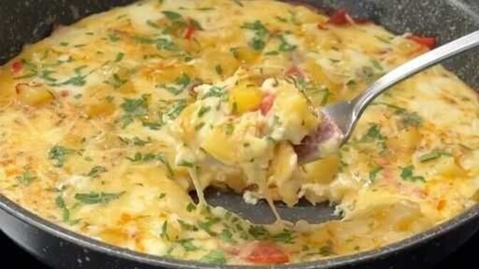 Kahvaltıda bol peynirli ve patatesli omlet sever misiniz arkadaşlar?