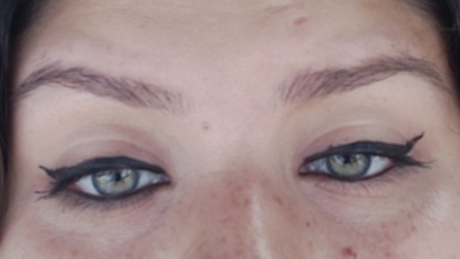 Eyelinerı çok mu çirkin çekmişim?