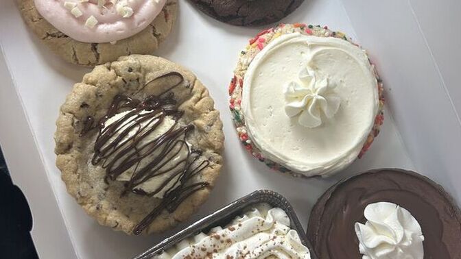 Morrrnikkkk 🥳 bu crumble cookie'leri kiminle birlikte yiyeceksiniz söyleyim mi?