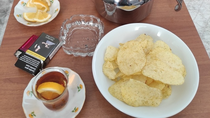 Pazar günü işte olan var mı?