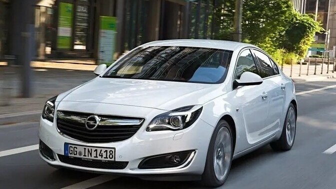 Opel Insignia mı Volkswagen Passat mı?