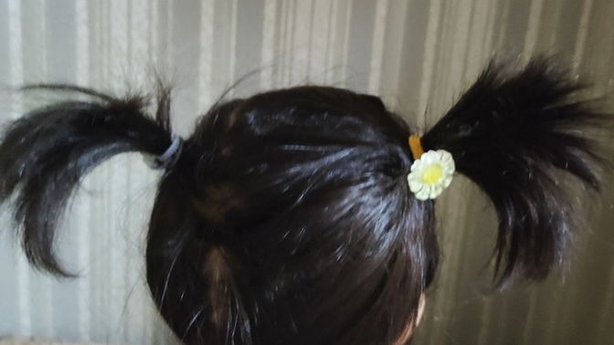 Kuaförlük mesleğine ilk adımı attım… sizce 1 ayda Paris Moda Haftası’na çağırırlar mı?🤭🤭?