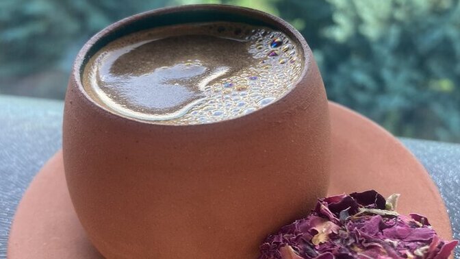 Balkon da içilen kahveye. Ne eşlik etsin isterdiniz?