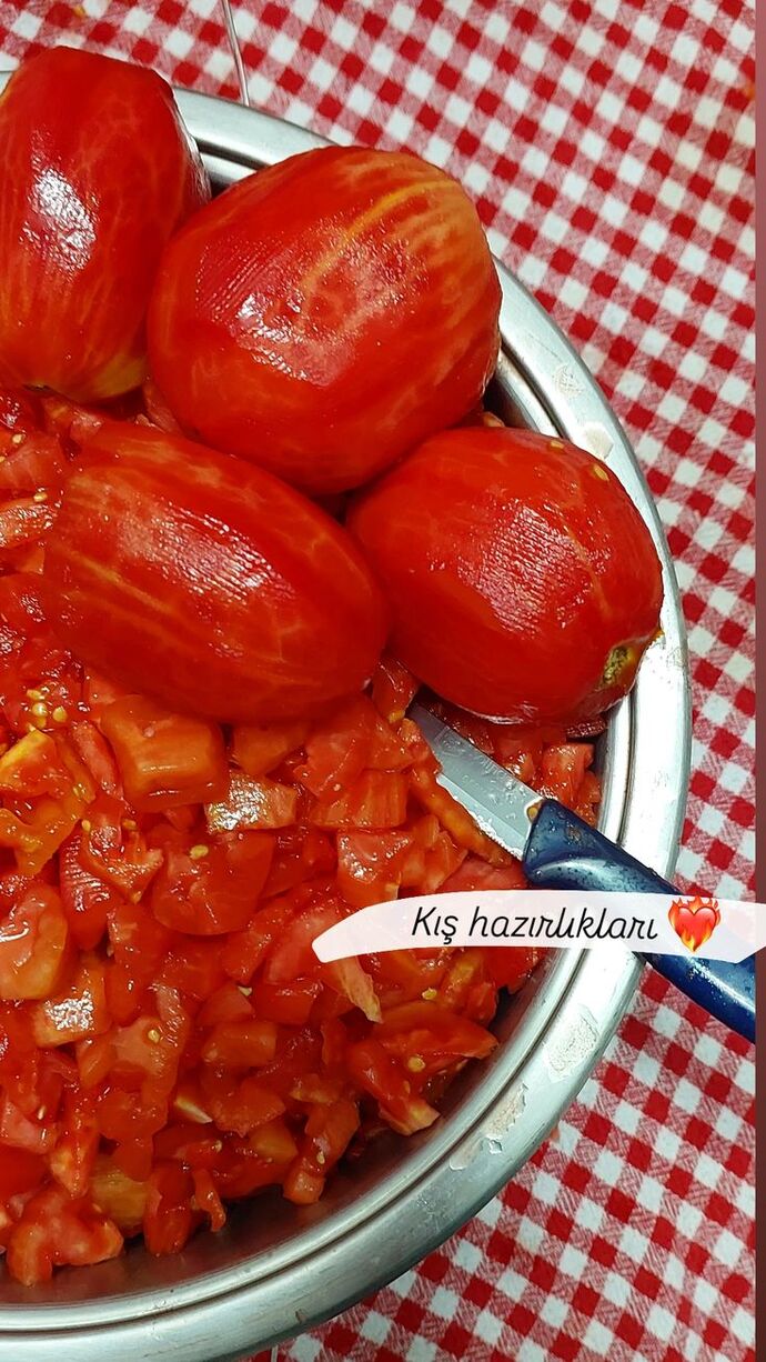Domatesi kabuklu mu, kabuksuz mu seversiniz?