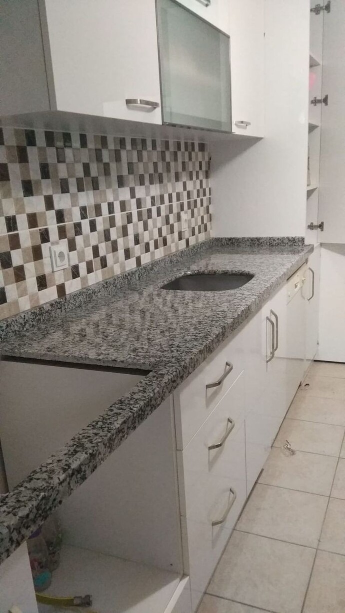 Çimston mu granit mi daha iyi?