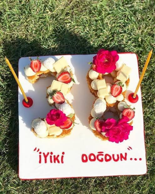 Yaş ilerledikçe doğum günü kutlamaları yalan mı oluyor?