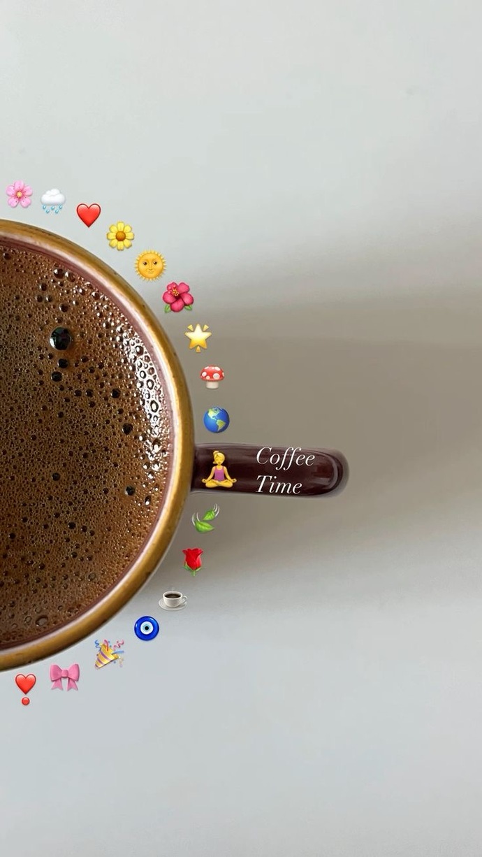 Kahveler içildi miiii enerjiler toplanıldı mıııı 🤭günaydınnn 🌸?