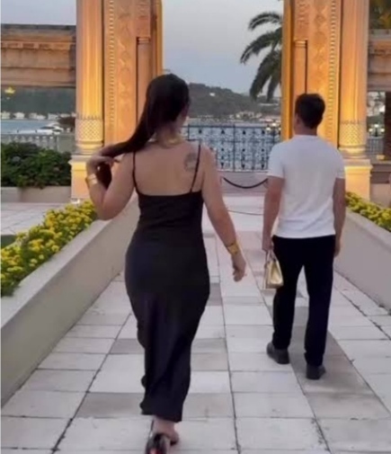 Her başarılı erkeğin arkasında bir kadın mı vardır 💇?