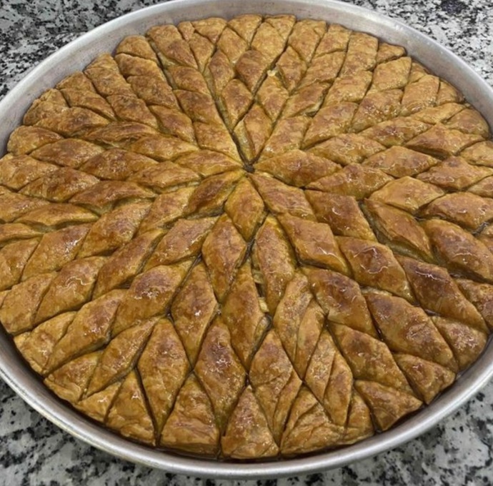 Ev baklavası mı yoksa hazır baklava mı sever siniz?