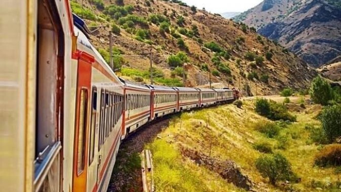 Tren yolculuklarını sever misiniz? Daha önce hiç turlara katıldınız mı?