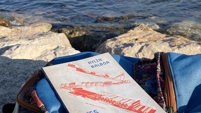 Ne okuyor/izliyor/dinliyorsun bize bir söz bırakmak ister misin?