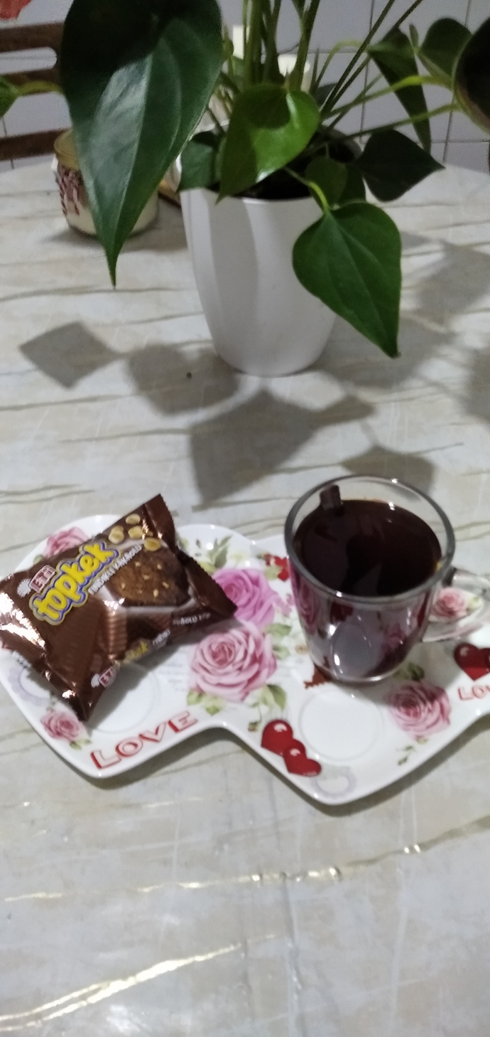 Birazdan sayfamızda topkek ve çay ikramımız olucak bir yere ayrılmayın olur mu 😆?