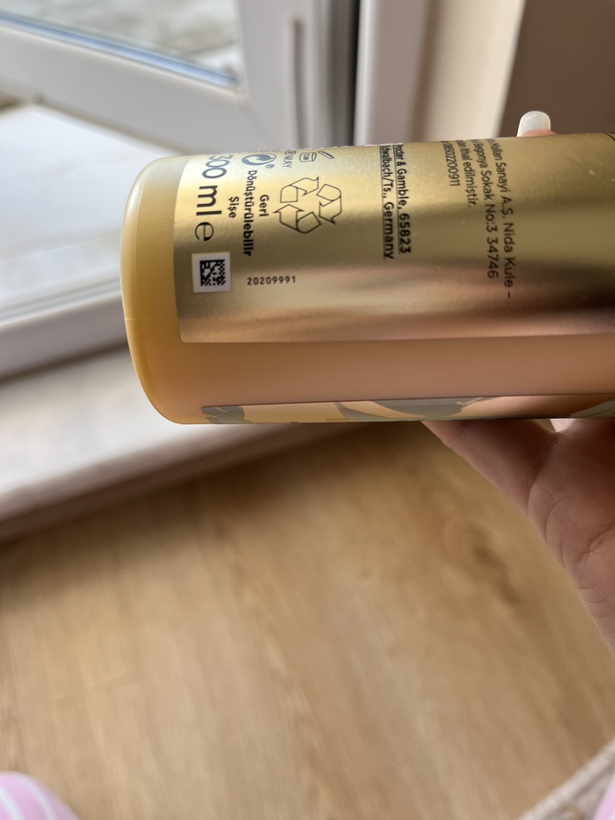 Pantene bu saç kreminin üzerindeki tarihler son kullanma tarihimi bilen var mı?