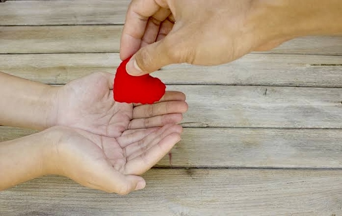 İyilik yapar mısın? Peki yaptığın iyiliğin karşılığını nankörlükle mi karşılık buluyor, yoksa anlayan da var mı? Çoğunluğu nasıl?