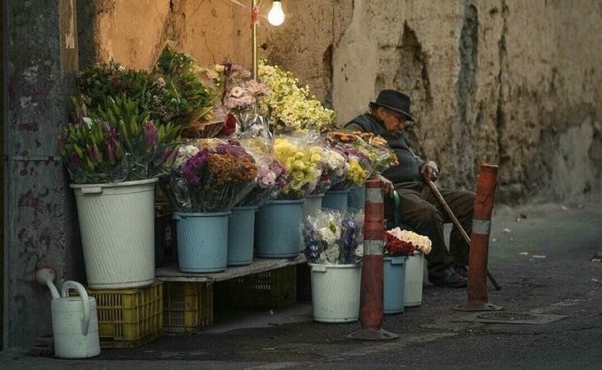 Neden sevip sevilmiyoruz artık? Herkes çok gergin. Neden?