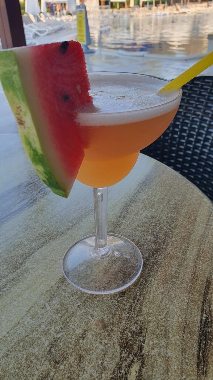 Sabah sabah Martini içilir mi?