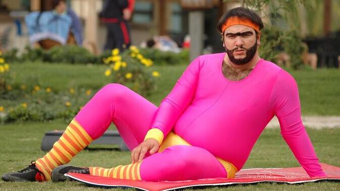 Sizce yoga kızlara has bir spor mu yoksa erkekler de yapabilir mi?