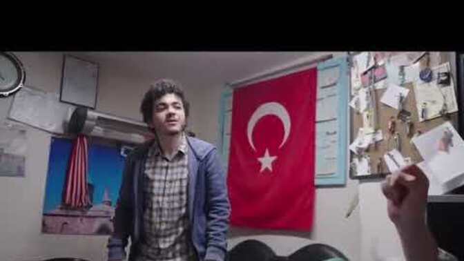 İnsan merak ettiği şeye mi dönüşür?